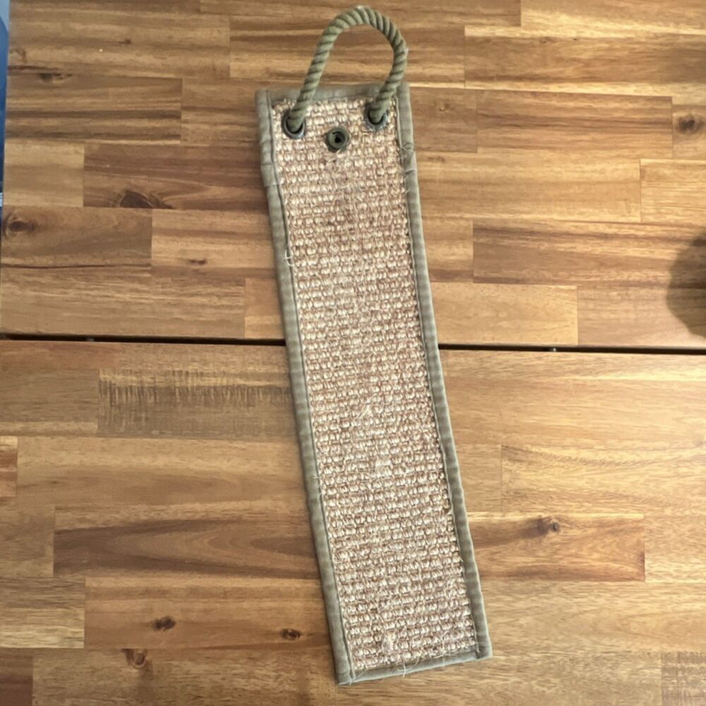 Small Hanging Cat Scratching Board, Beige Fabric, Rope, Multi-Material